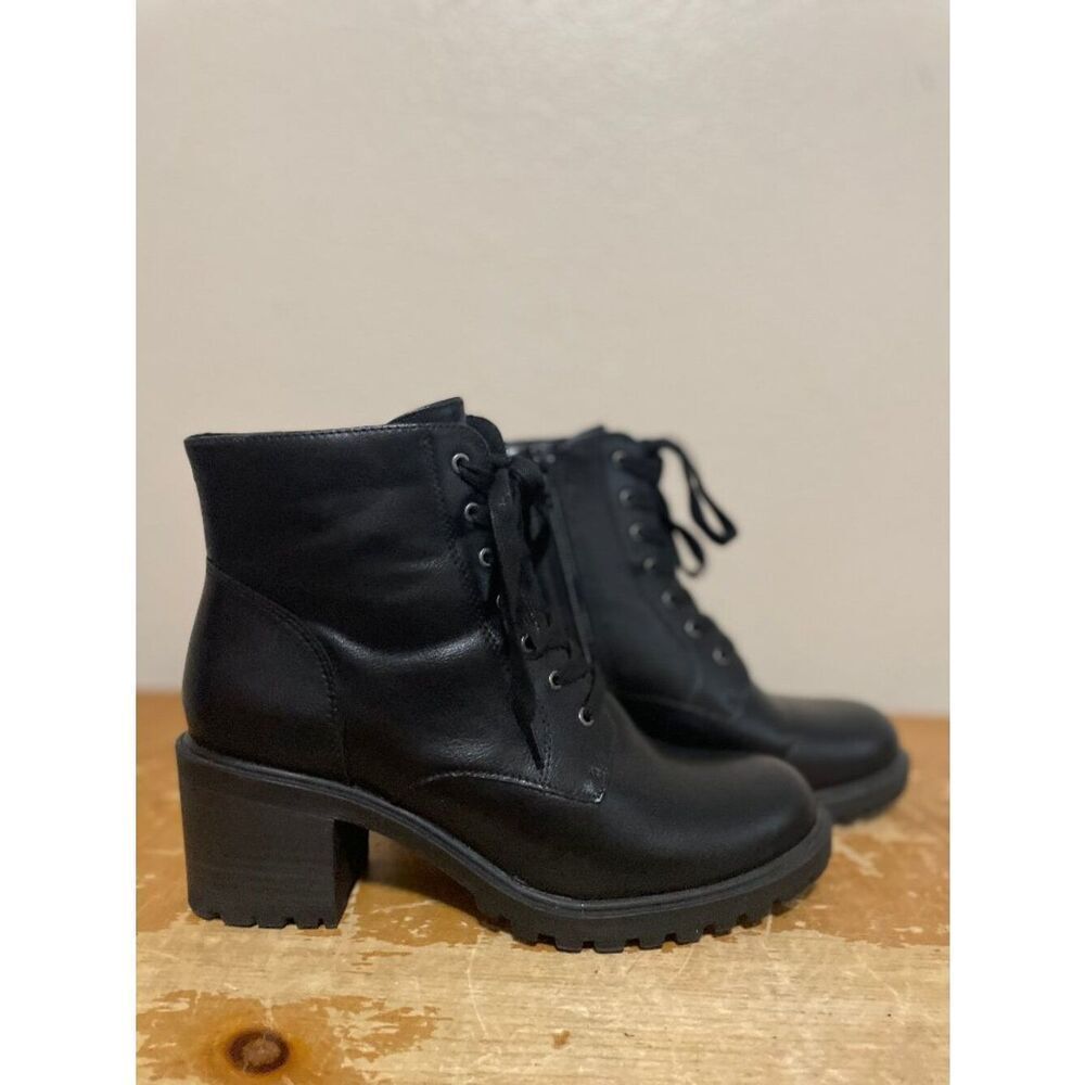 Frye & Co Ayla Black Lace & Zip Ankle Boots Stacked Heel Womens Size 9M